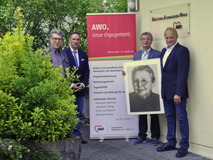300 PM 17.2015 Bild1